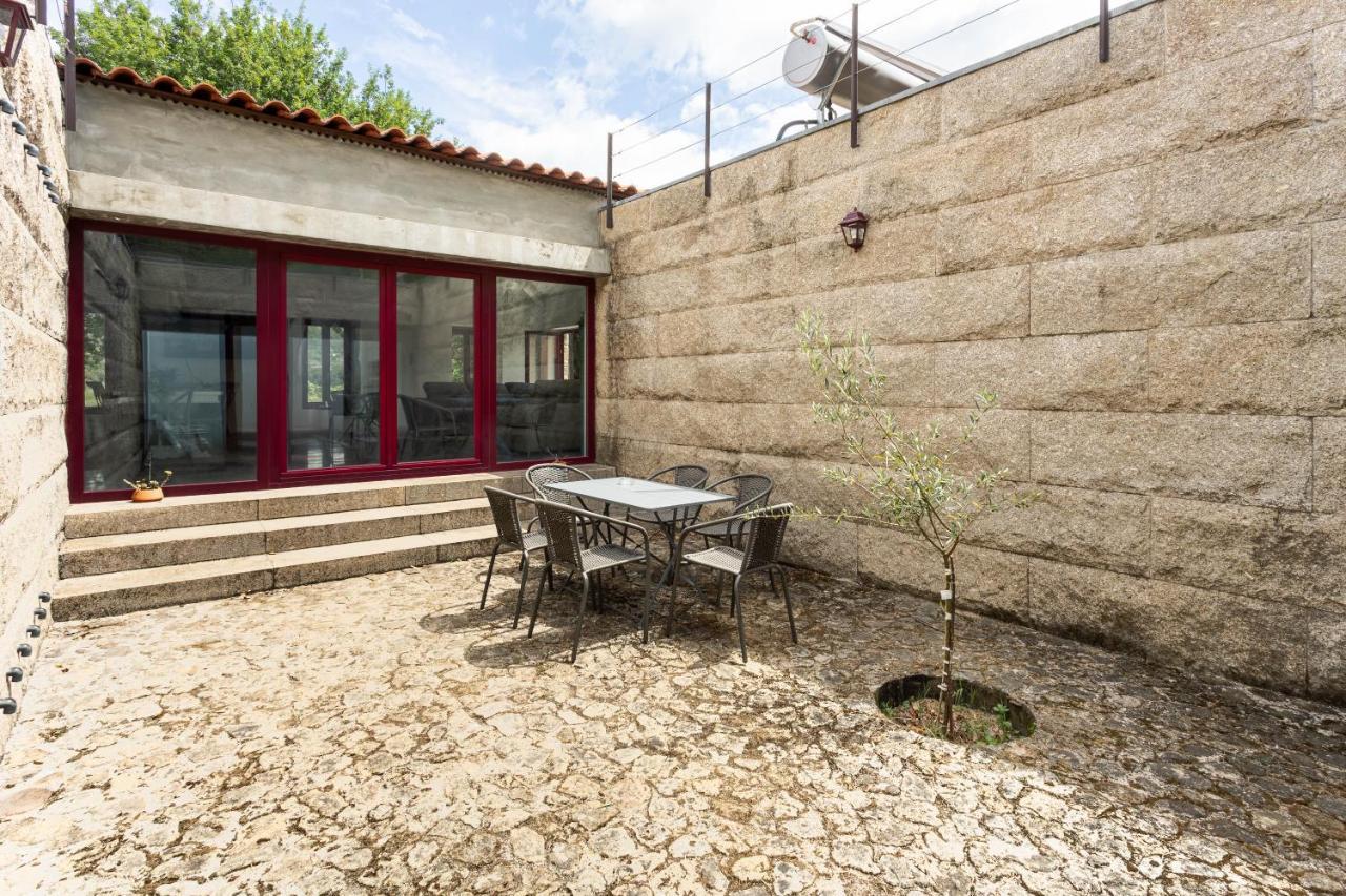 Quinta De Fermil - Casas Holiday home *